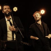 Alexis HK et Cyril Mokaiesh « Droit dans les yeux »